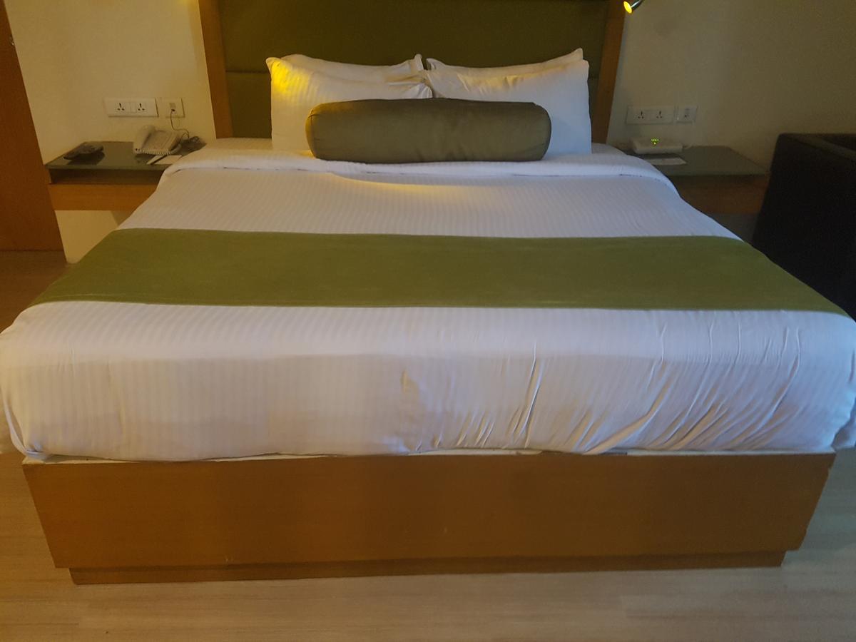 Peerless Hotel Hyderabad Luaran gambar