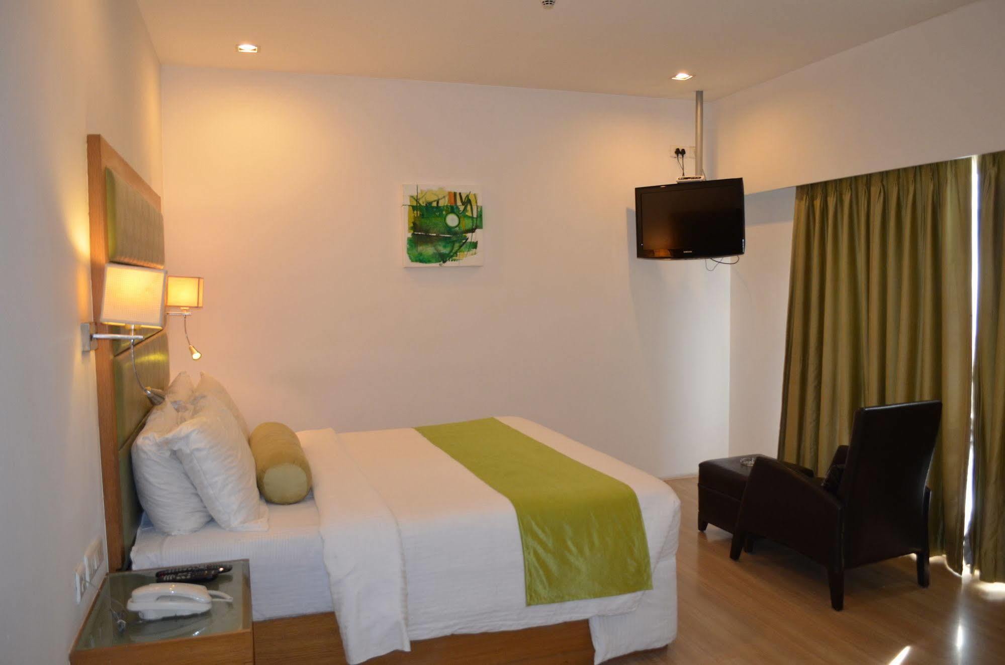 Peerless Hotel Hyderabad Luaran gambar