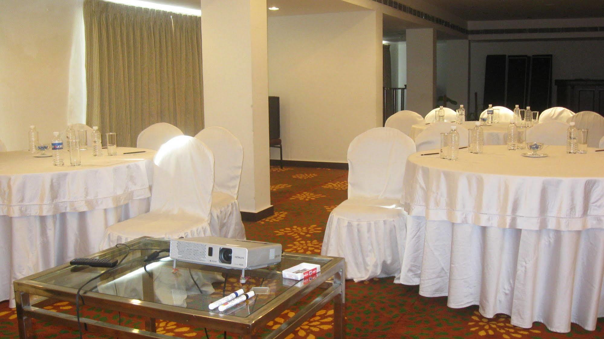Peerless Hotel Hyderabad Luaran gambar